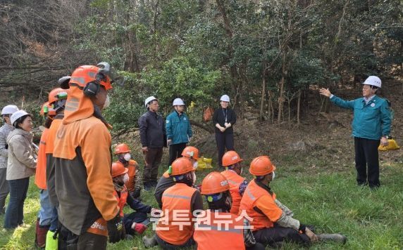 기장군, “작은 부주의도 막는다”… 소나무재선충병 방제 현장 안전점검 나서