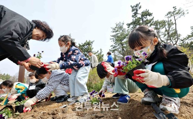 제81회 식목일’나무심기 행사 개최