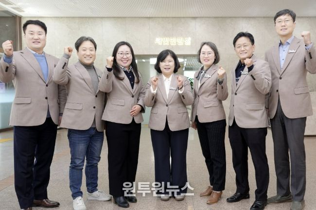 수원시 새빛민원실 베테랑 공무원들