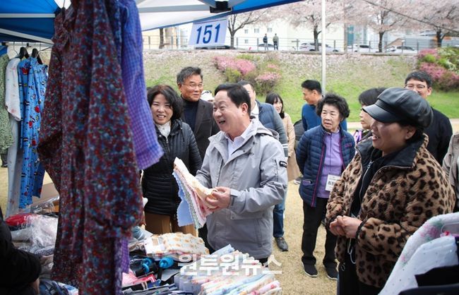 남양주시, ‘2026년 벼룩시장’ 다산동 권역장 개장식 성료